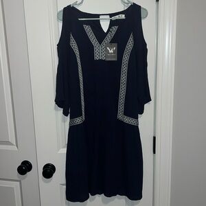 White Mark Navy V neck Cold Shoulder lined Dress NWT size XL w keyhole in back